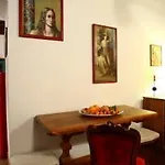 Il Vicolo Di Trastevere